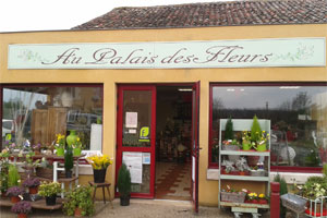AU PALAIS DES FLEURS