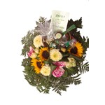 Bouquet rond accompagn� d un panier gourmand de sp�cialit�s niortaises � base d Angelique