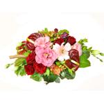 Composition d�corative rose et rouge avec fleurs de saison 