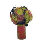 Boule reposant sur son vase