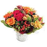 Offrir des fleurs > Gourmandise    Gourmande, savoureuse, Ambre p�tille, r�chauffe et colore tous les instants. Ce bouquet se distingue par les tons chauds qui le composent. Avec cette cr�ation, vous �tes assur�s de faire plaisir en toute circonstance.  Le conseil du Fleuriste    Coupez les tiges en biseaux et changez l�eau du bouquet tous les 2 ou 3 jours.  