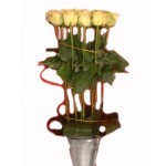 Composition piqu�e de roses
Coloris au choix
Contenant suivant disponibilit�