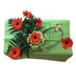 Composition piqu�e sur une assiette en verre, � base de germinis..� partir de 30�