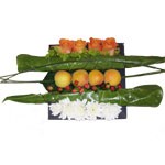 Assemblage, de fleurs de saison aux teintes chatoyantes dans son jeu de feuillage; Il peut �tre r�alis� avec d autre fleurs et de coloris diff�rents.