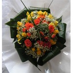 Cette ronde de roses peut s'adapter � toutes occasions (naissance-bapt�me-mariage-anniversaire,,,)
