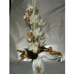 Le cymbidium est la fleur exotique de l hiver par excellence. Profitez de la gr�ce de l orchid�e est de son parfum d�licat
