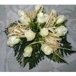 Piqu� de roses blanches