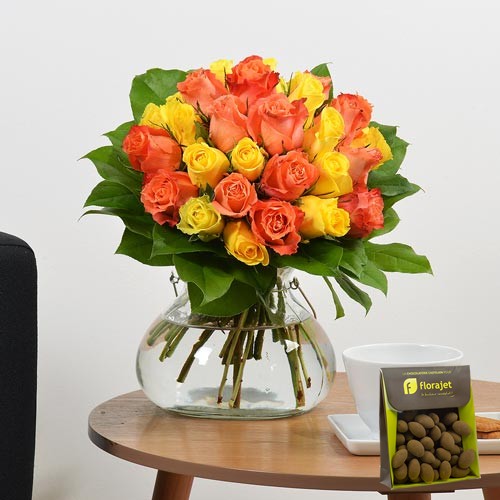 Cadeaux Gourmands 30 ROSES JAUNES ET ORANGE + AMANDES CACAOTEES
